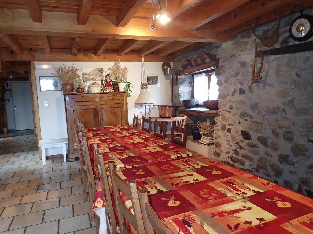 Gite Soum De L'Ase Grust Buitenkant foto